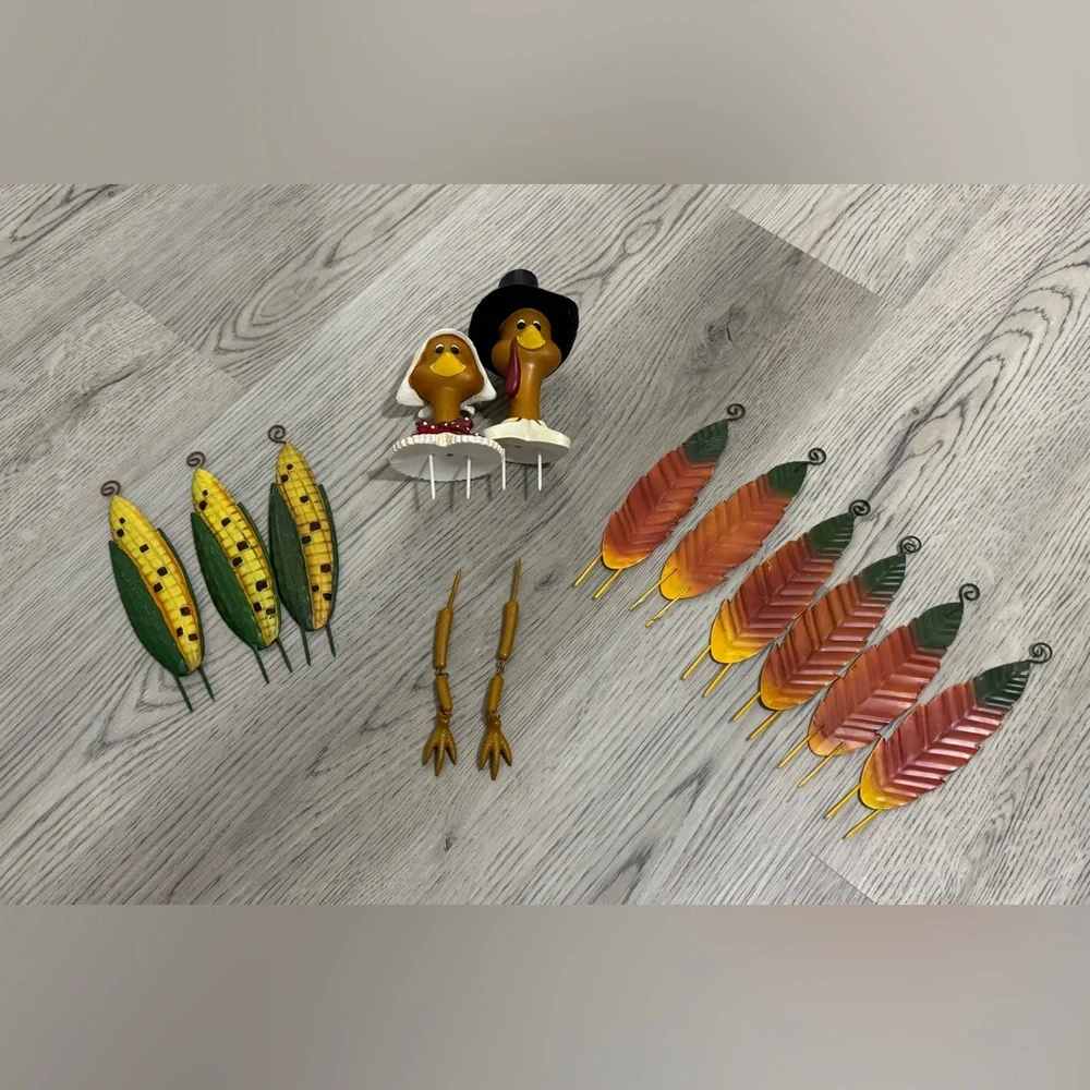 Vintage THANKSGIVING Pumpkin Dress Up Poke Kits Mr. and Mrs. Turkey - EUC
